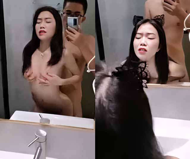 Saya tahu saya sangat suka anjing di dalam bilik mandi